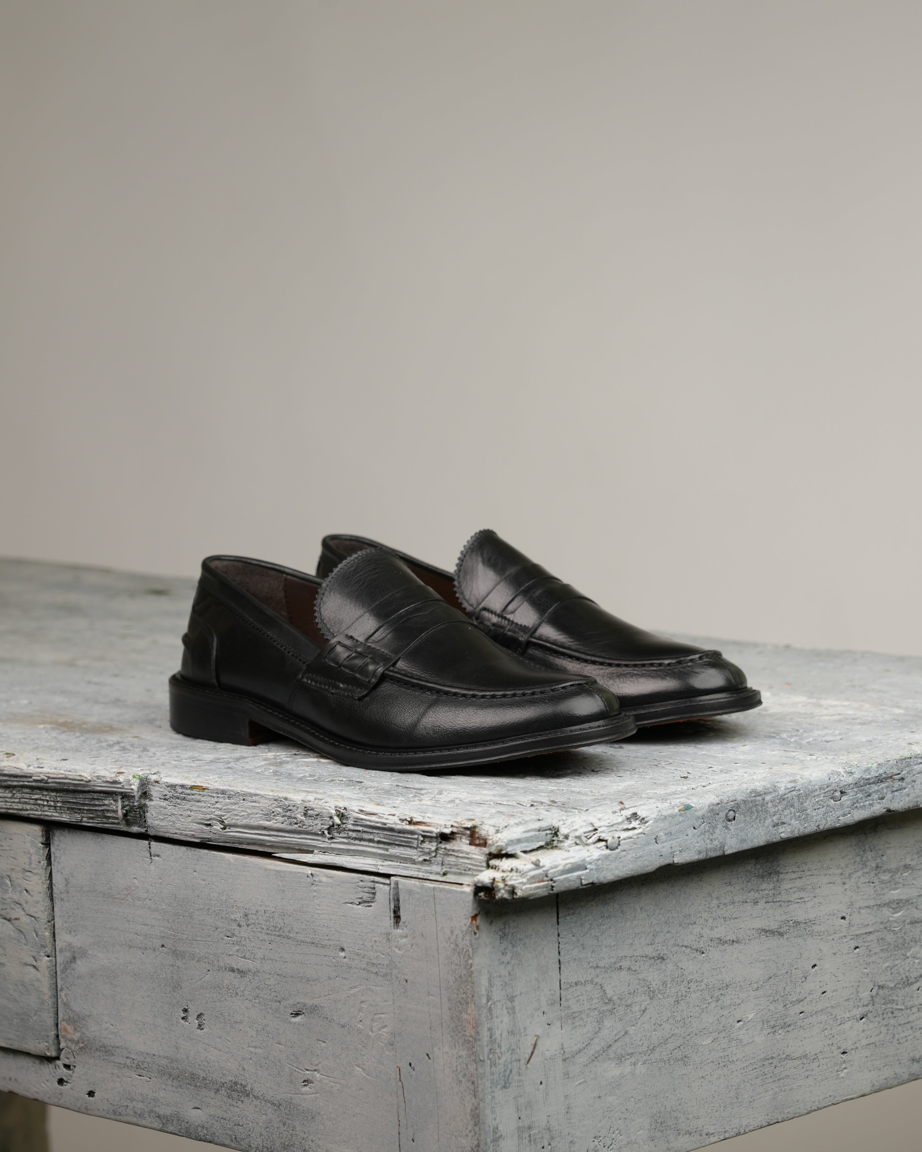 SHALAPI Matera 1.1 penny loafers for men in buffalo black