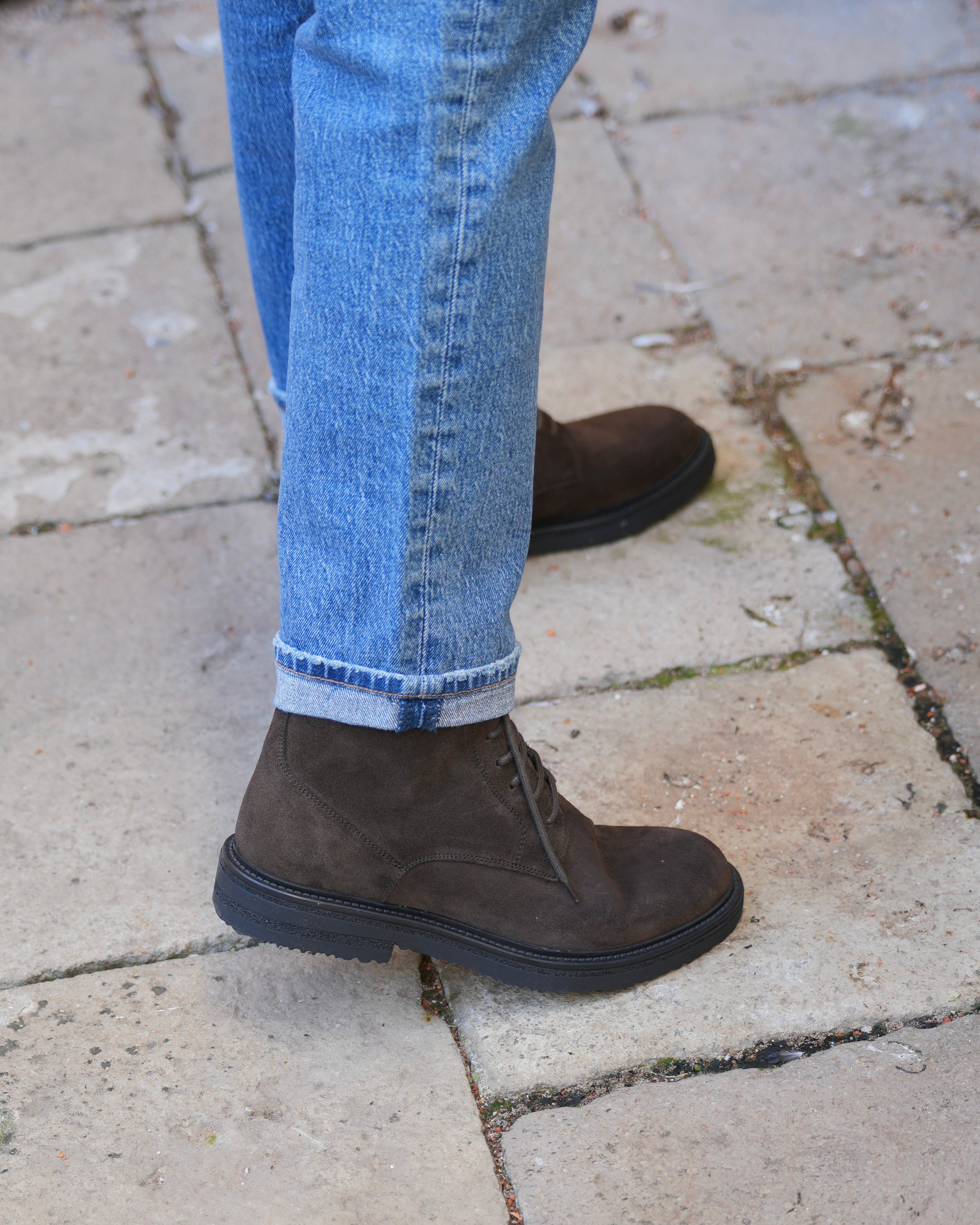 SHALAPI luxury 1.1 plain toe boots in suede leather in brown