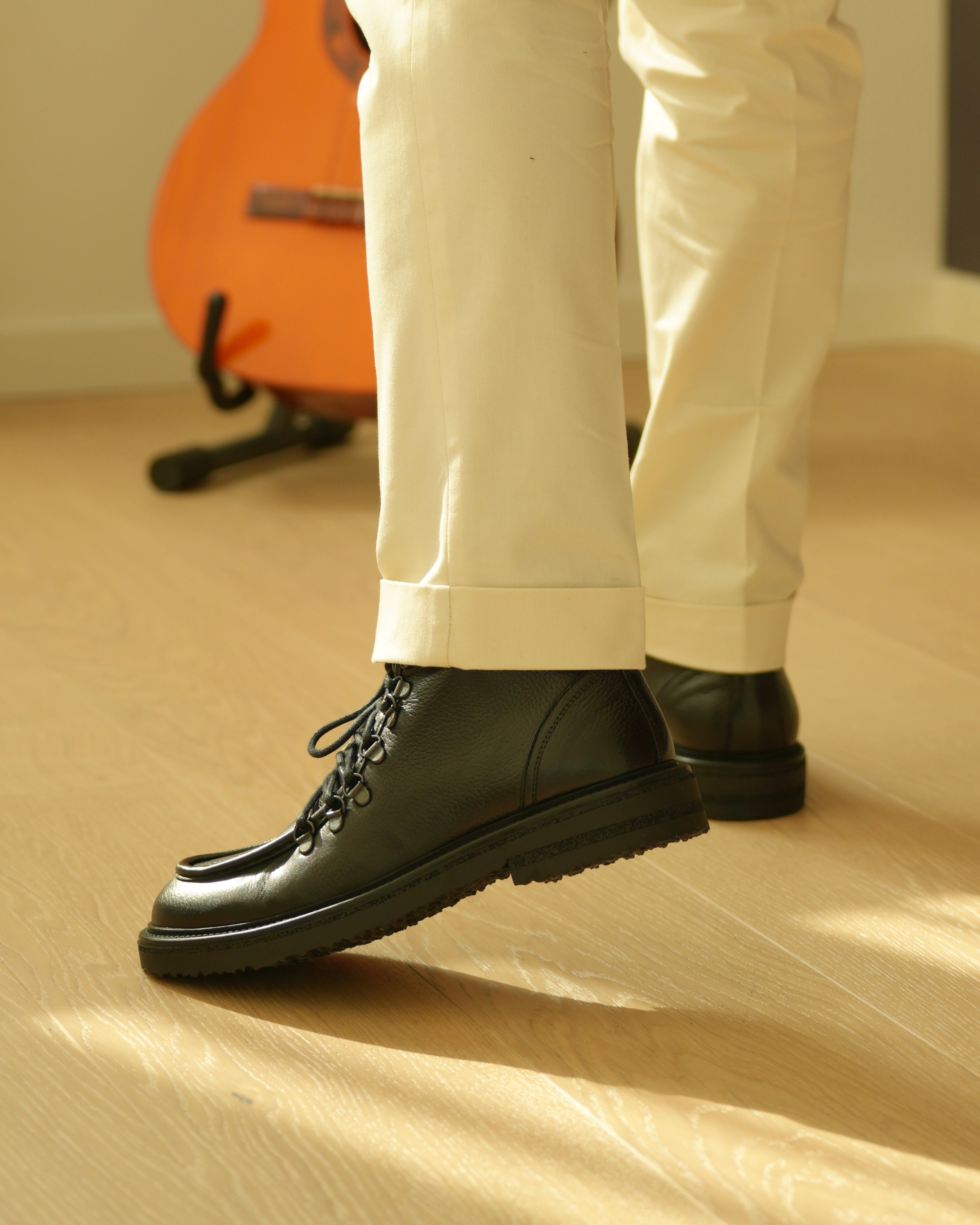 SHALAPI Fracap 1.1 luxury boots in full grain leather in black