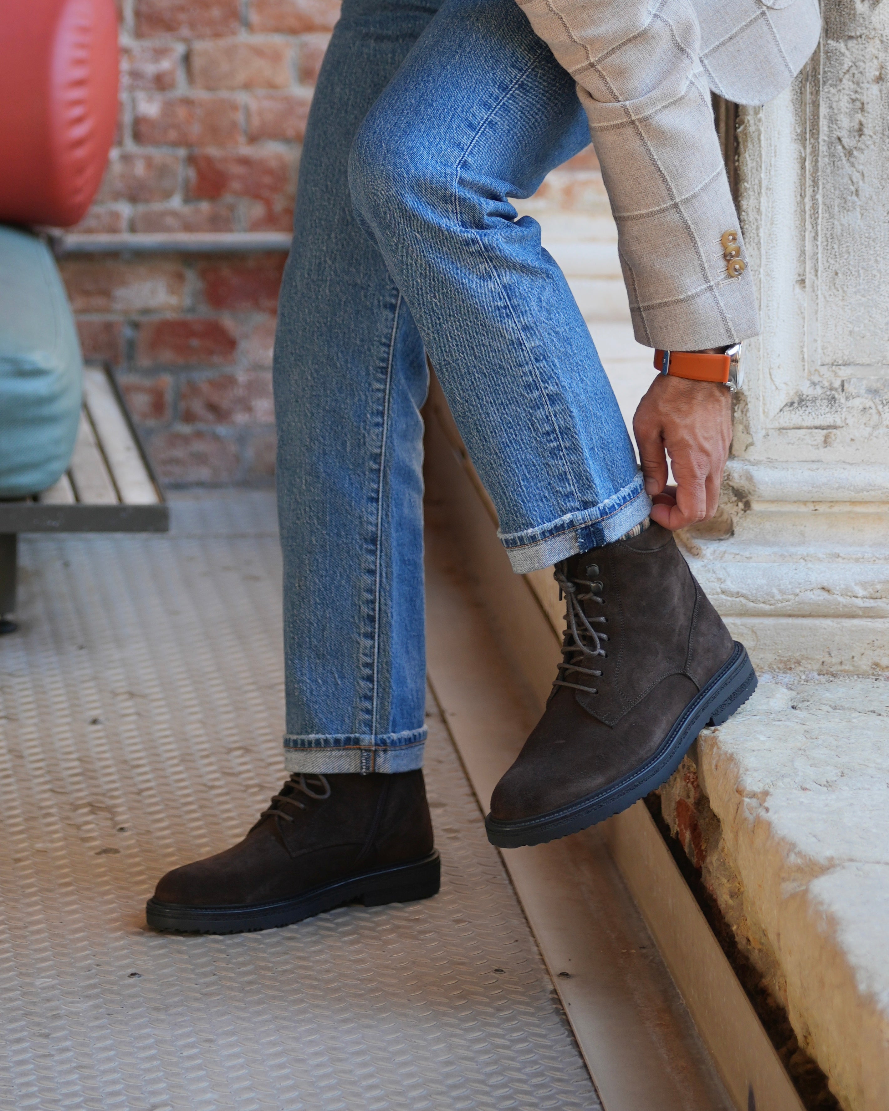 SHALAPI luxury 1.1 plain toe boots in suede leather in brown