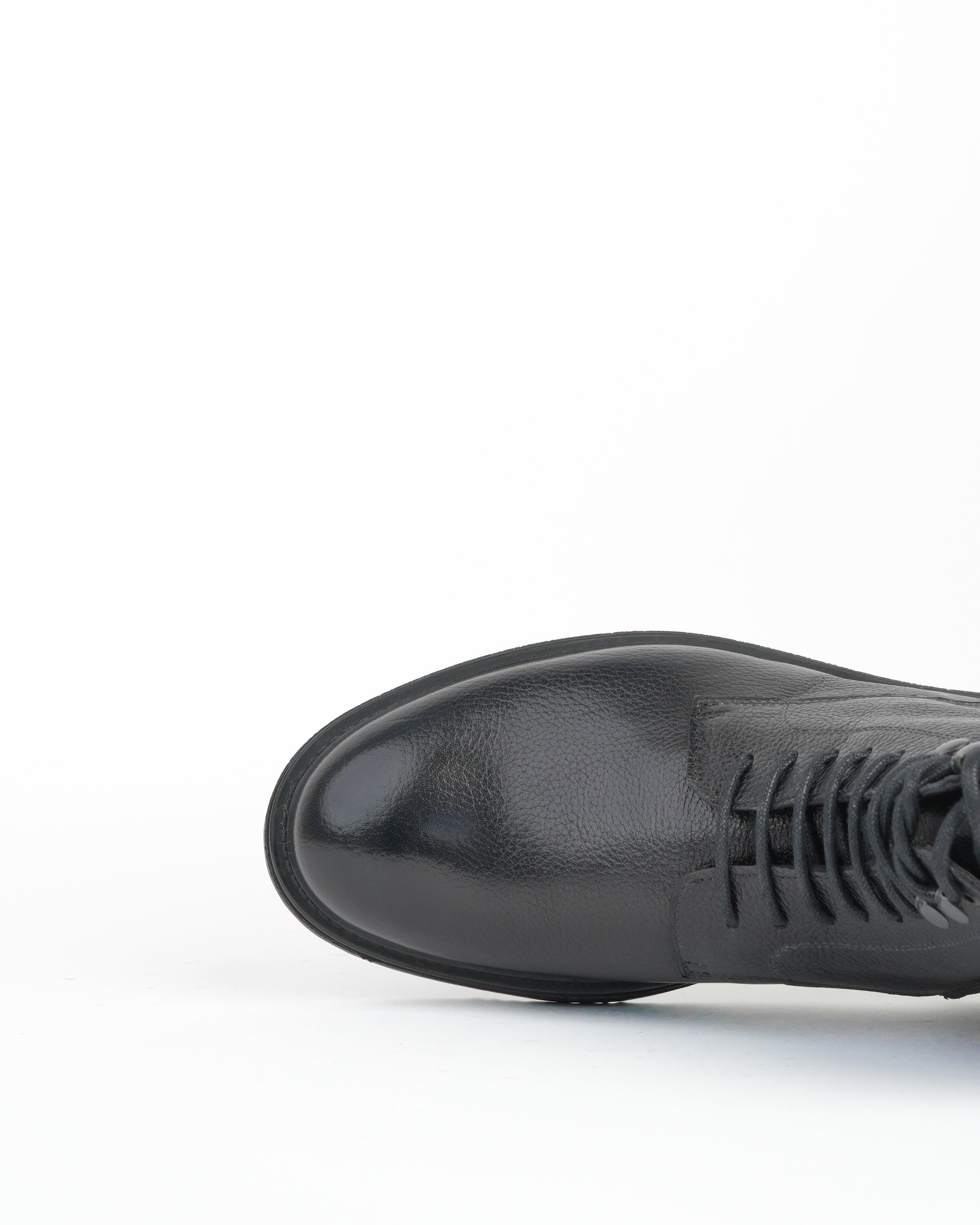 SHALAPI luxury 1.1 plain toe boots in full grain leather in black