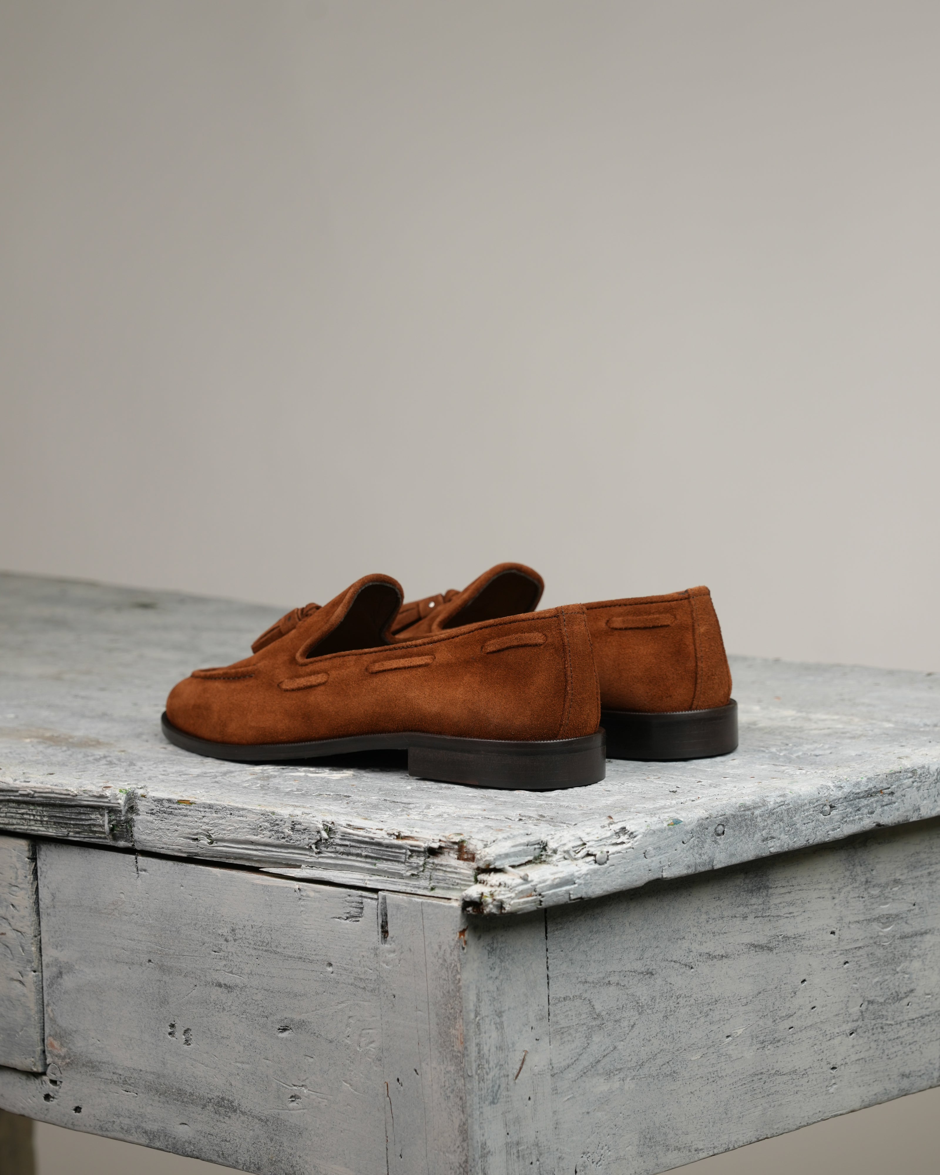SHALAPI Bari 1.1 tassel loafers for men in suede leather in camel