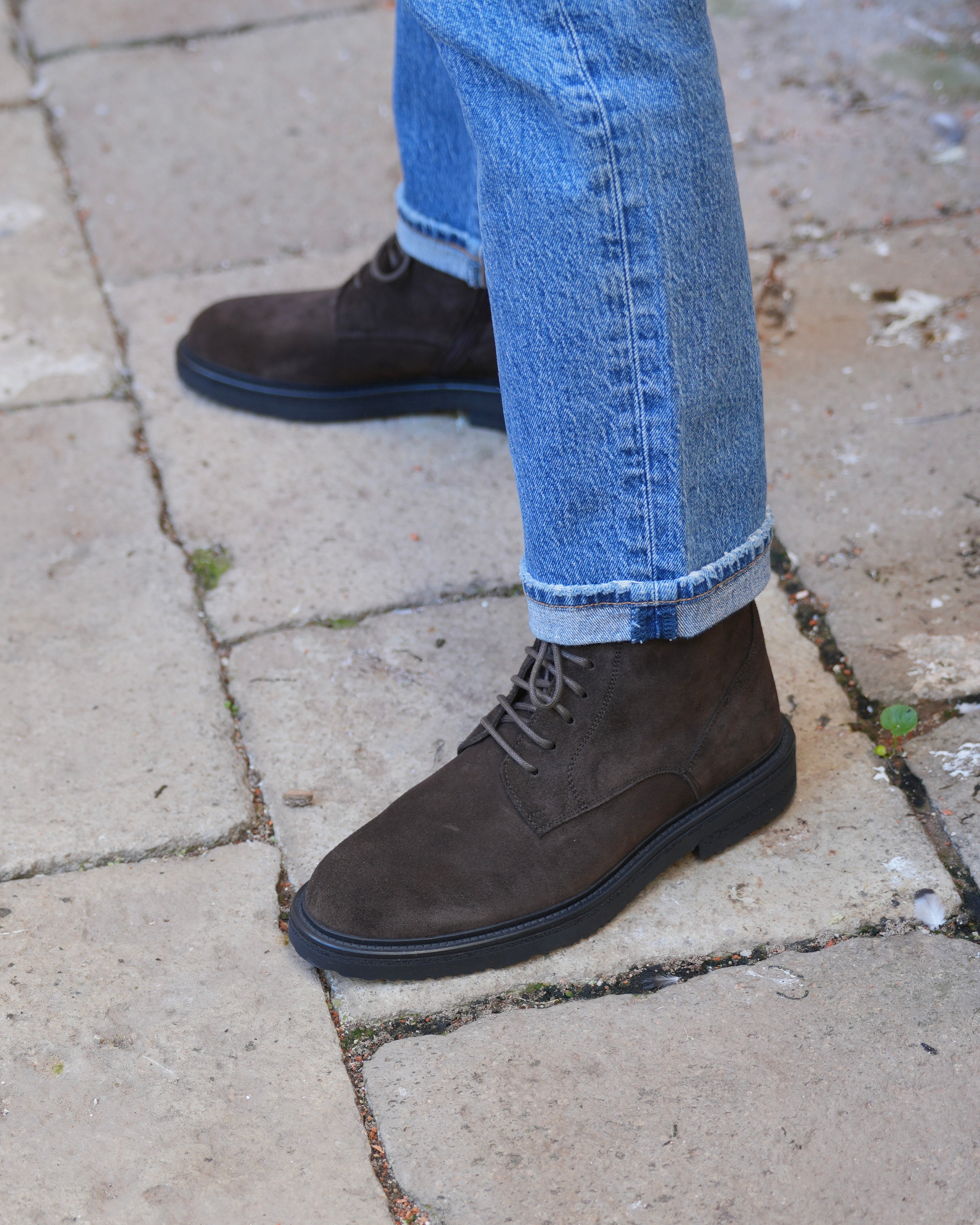 SHALAPI luxury 1.1 plain toe boots in suede leather in brown