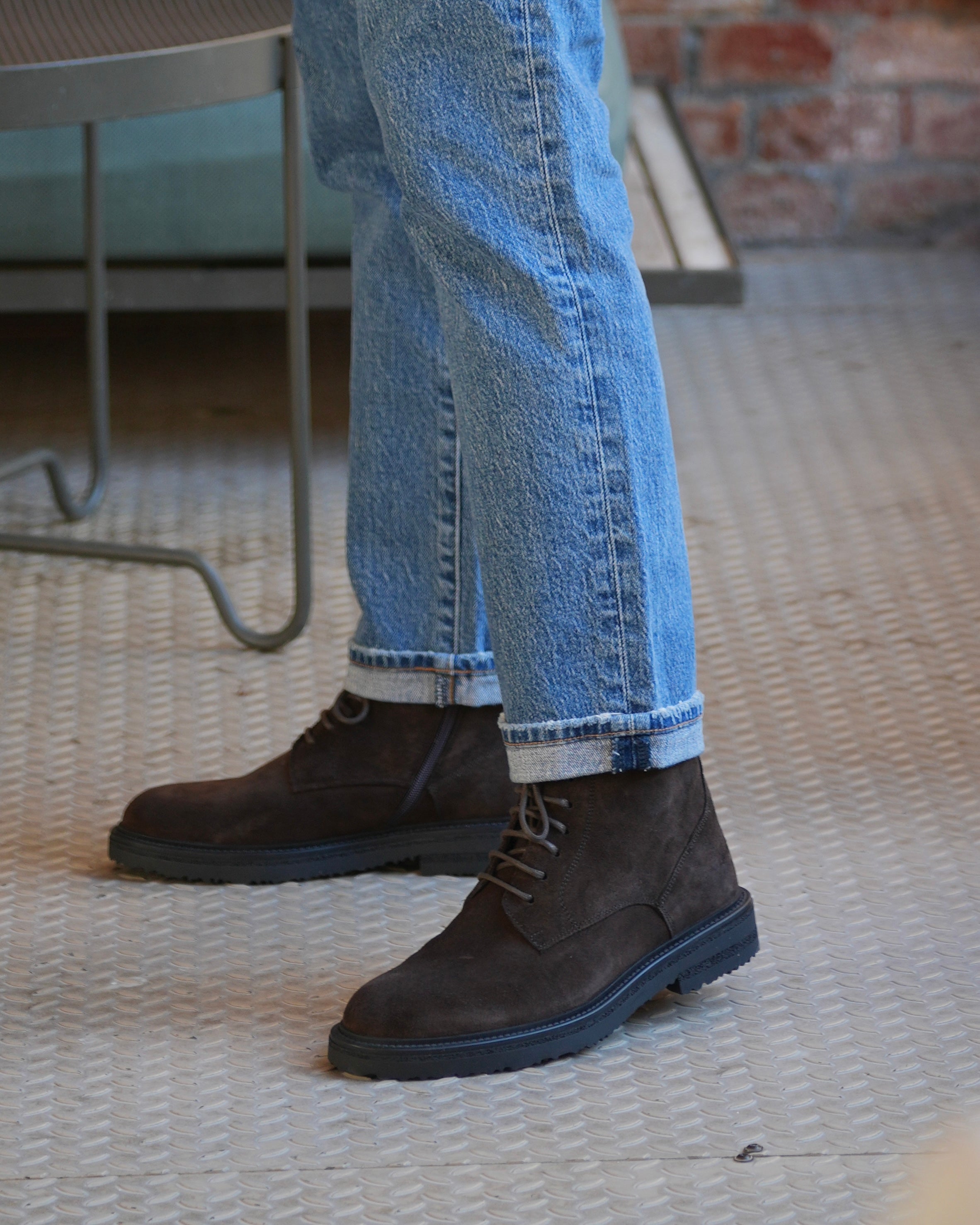 SHALAPI luxury 1.1 plain toe boots in suede leather in brown
