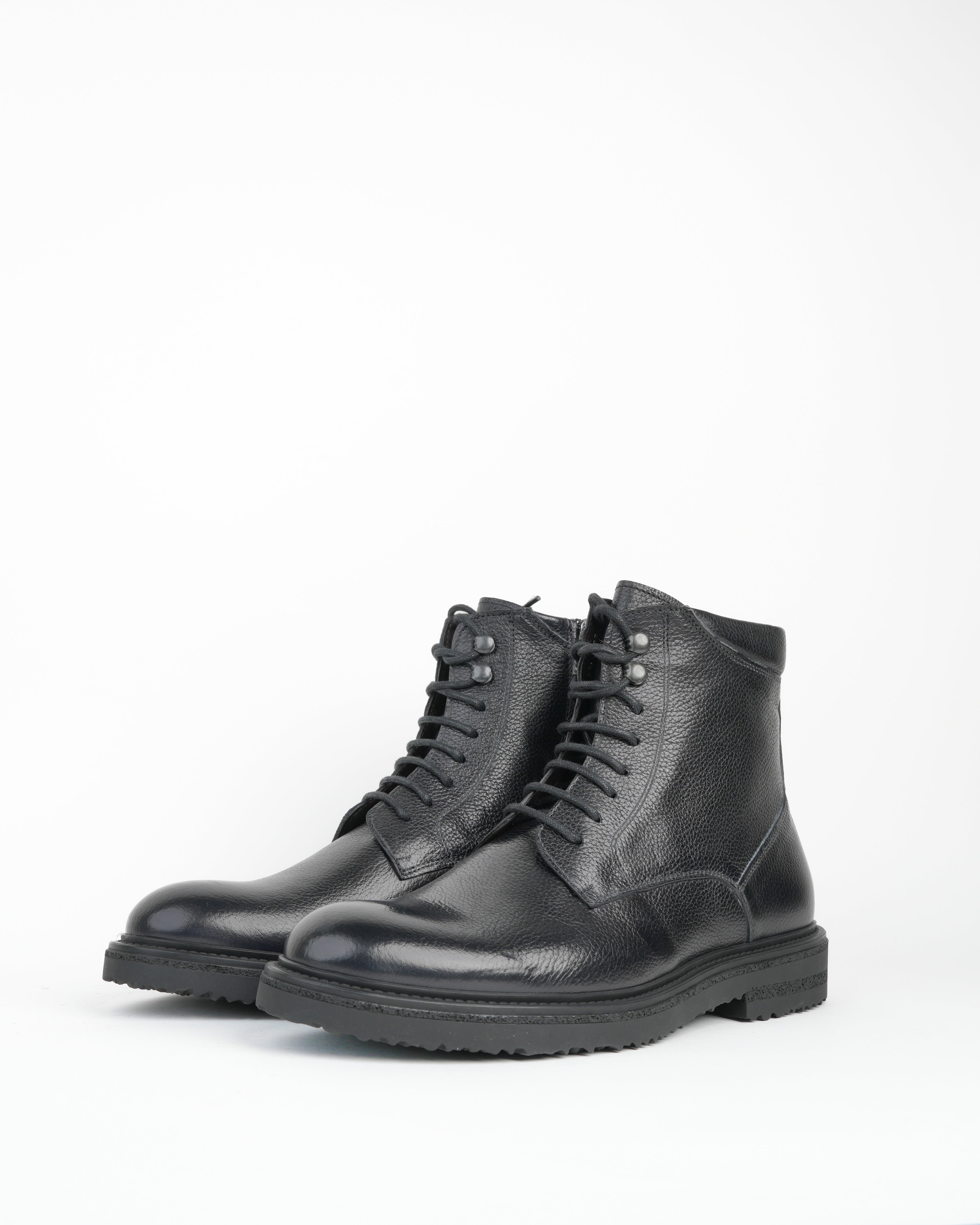 SHALAPI luxury 1.1 plain toe boots in full grain leather in black