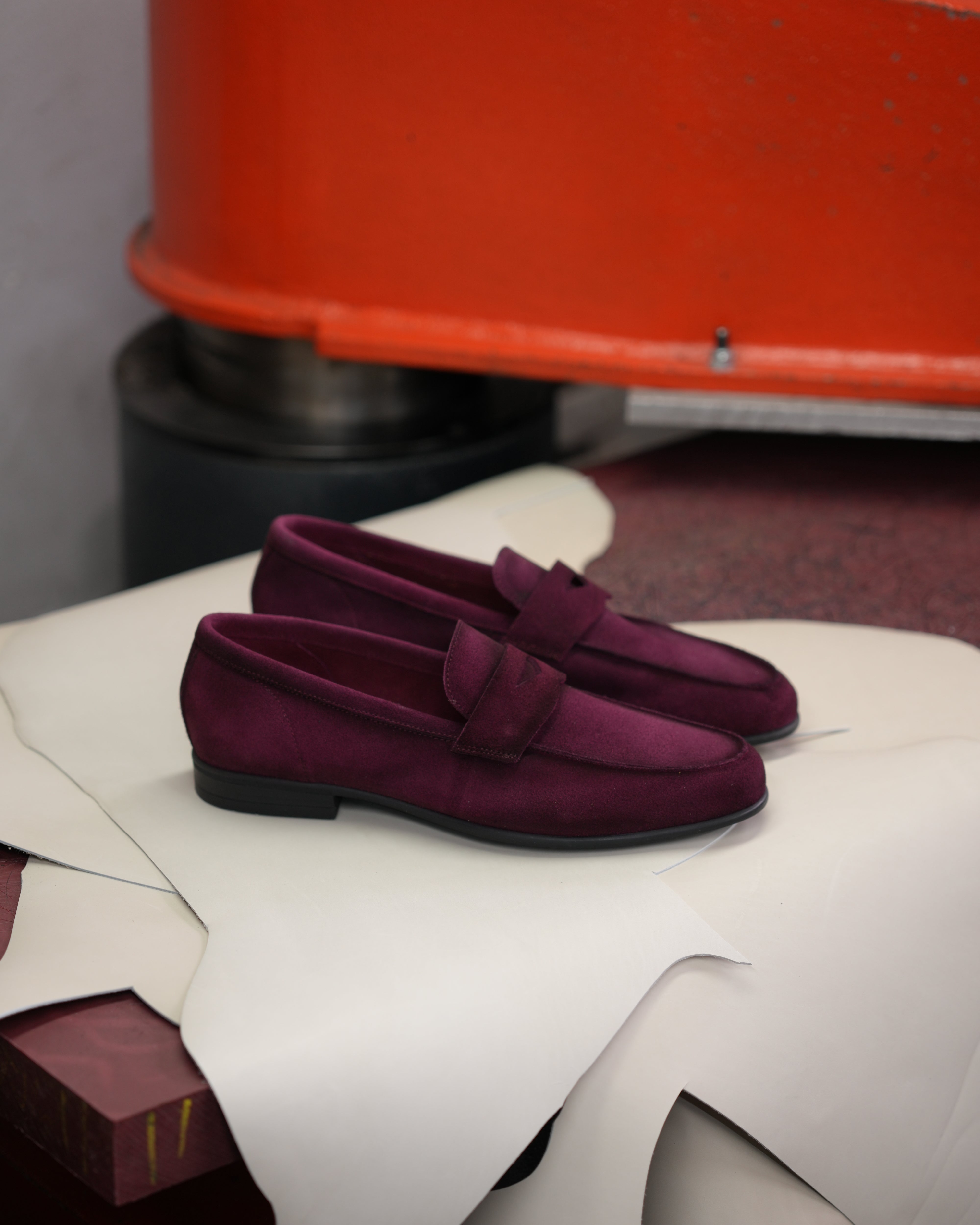 Marechiaro penny loafers in suede burdo