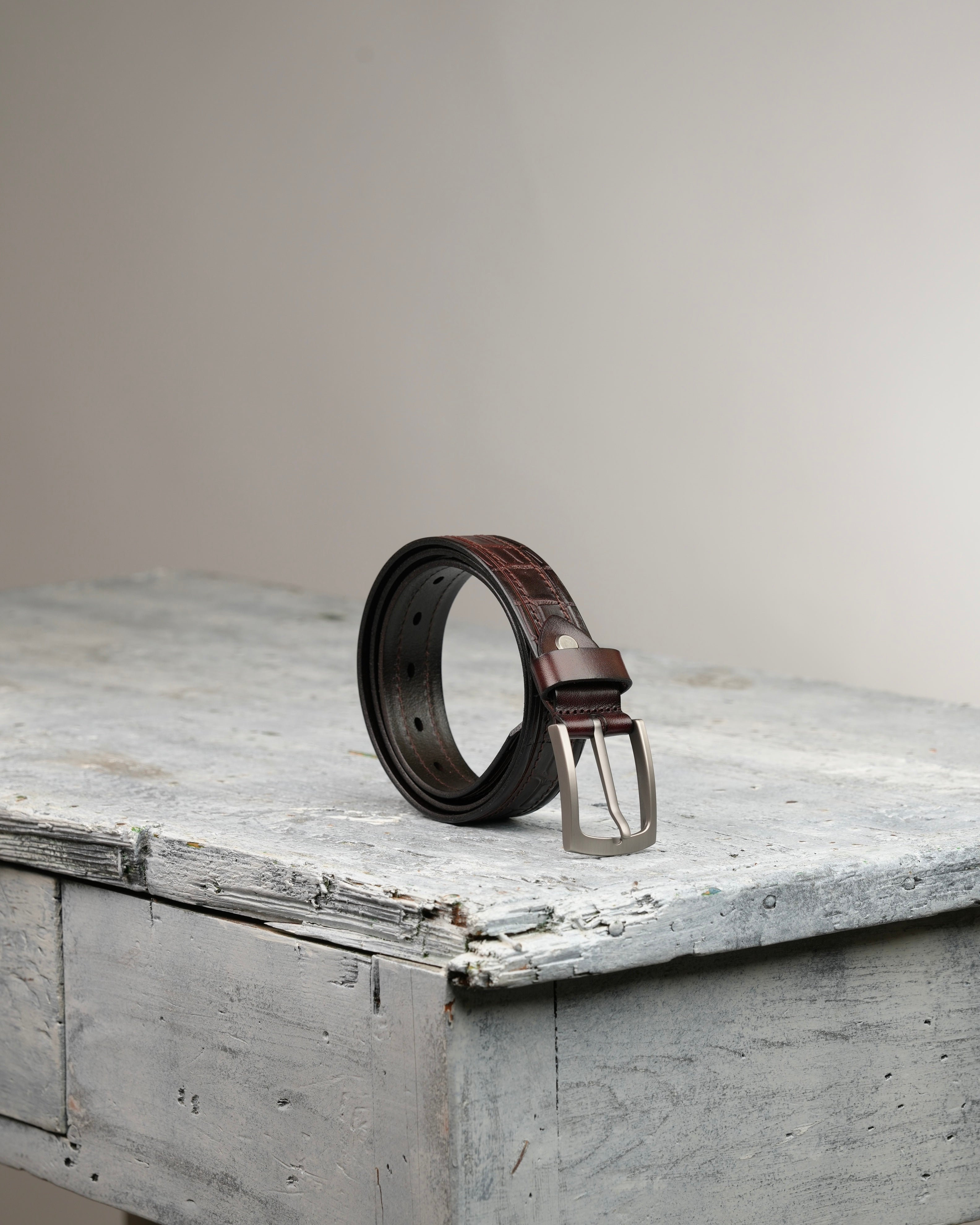 SHALAPI Genuine leather belts in brown